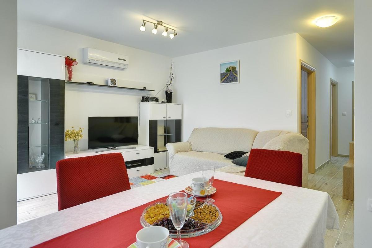 Apartments Elviana Пула Экстерьер фото