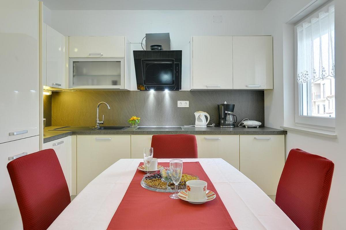Apartments Elviana Пула Экстерьер фото