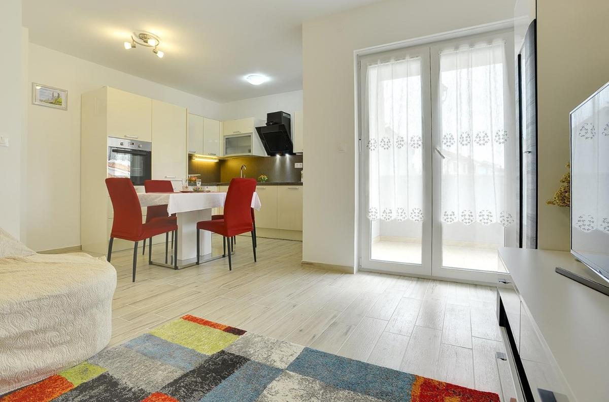 Apartments Elviana Пула Экстерьер фото